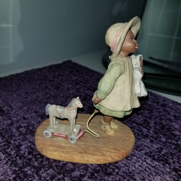 Miss Martha's collection - Picture 2 of 4